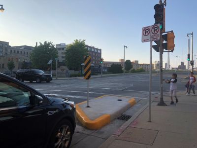 ​Pinned-On Bumpout